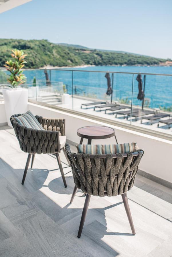 Ground Floor Apartment with Sea View