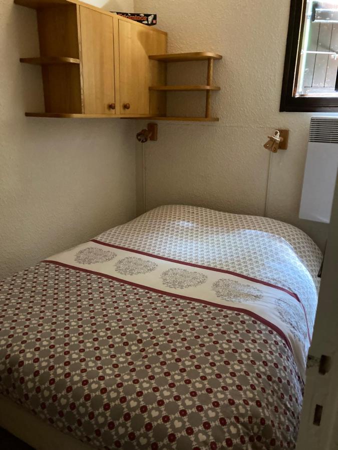 Appartement dans chalet typiquement savoyard au pied des pistes - B&B La Norma