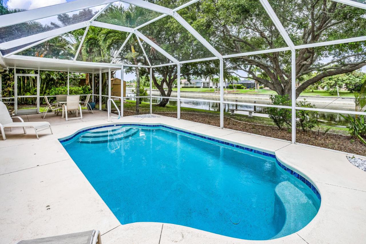 B&B Cape Coral - Escape to the Cape - Bed and Breakfast Cape Coral