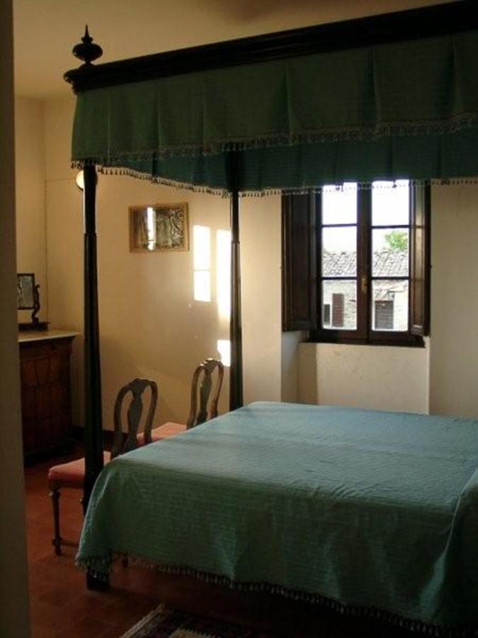 Three-Bedroom Apartment  (Genoveffa)