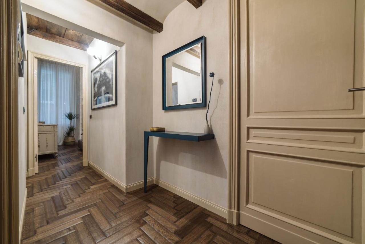 Nil Sine Deo - B&B