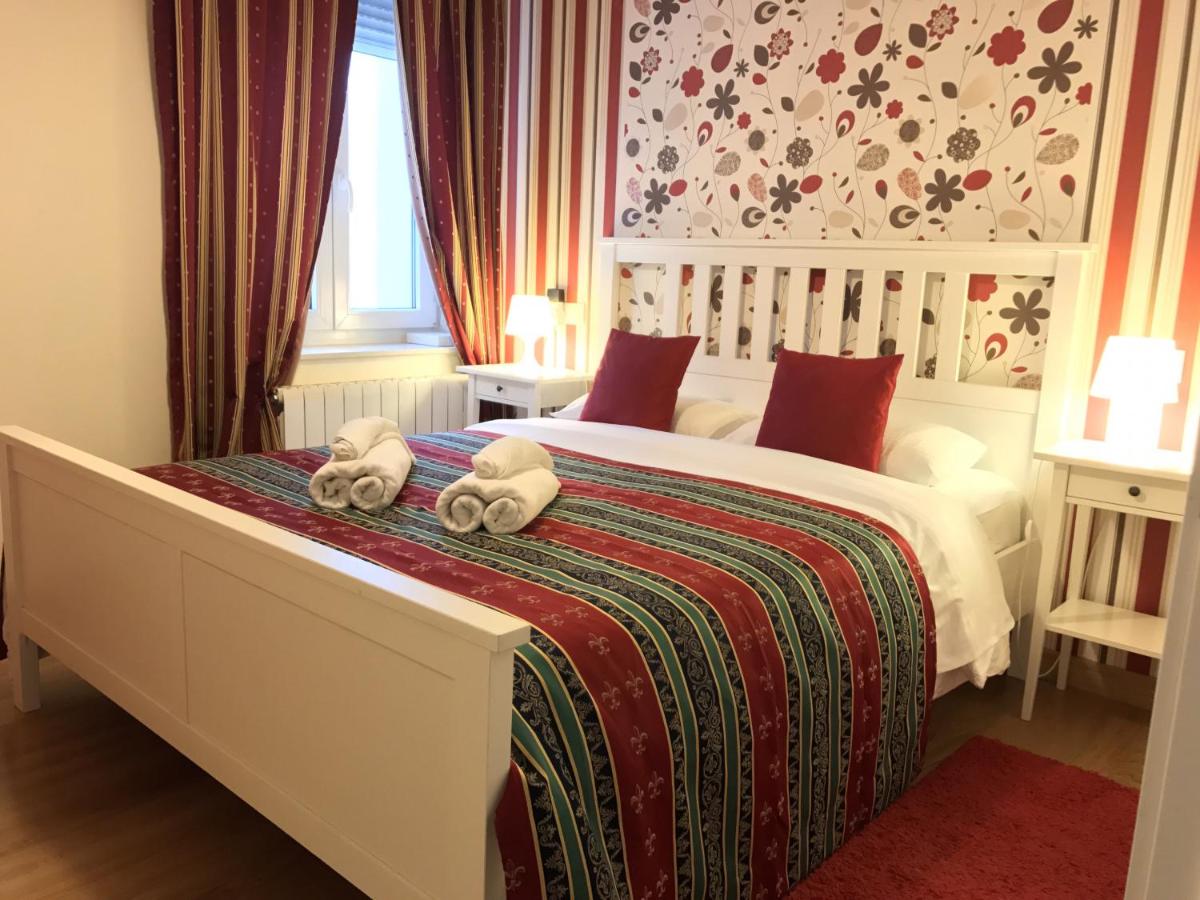VuT San Vicente Salamanca - B&B