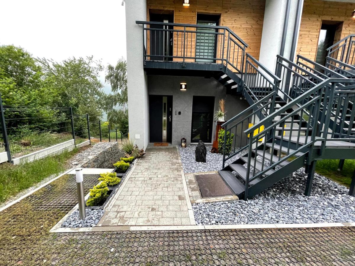 SPA Apartament Jenny Ski&Fun widok na Skrzyczne i skocznię "Skalite" - B&B