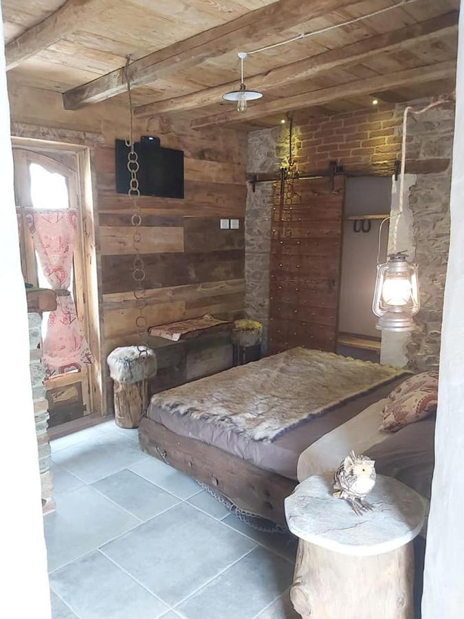 Doppelzimmer mit Whirlpool-Badewanne