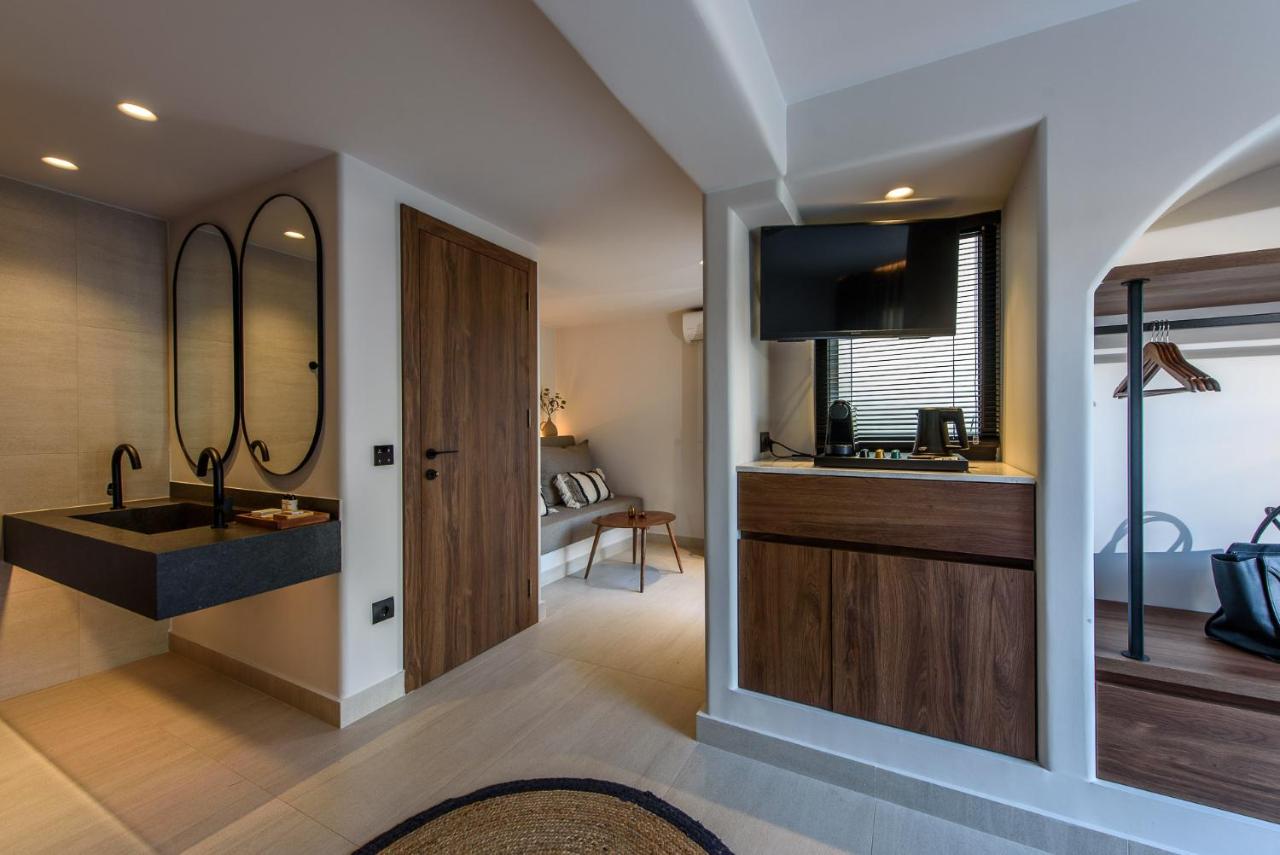 Junior Suite with Private Pool