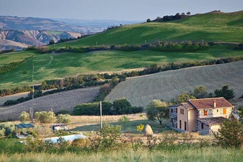 B&B Radicofani - Casale meraviglioso Val d'Orcia con piscina - Bed and Breakfast Radicofani