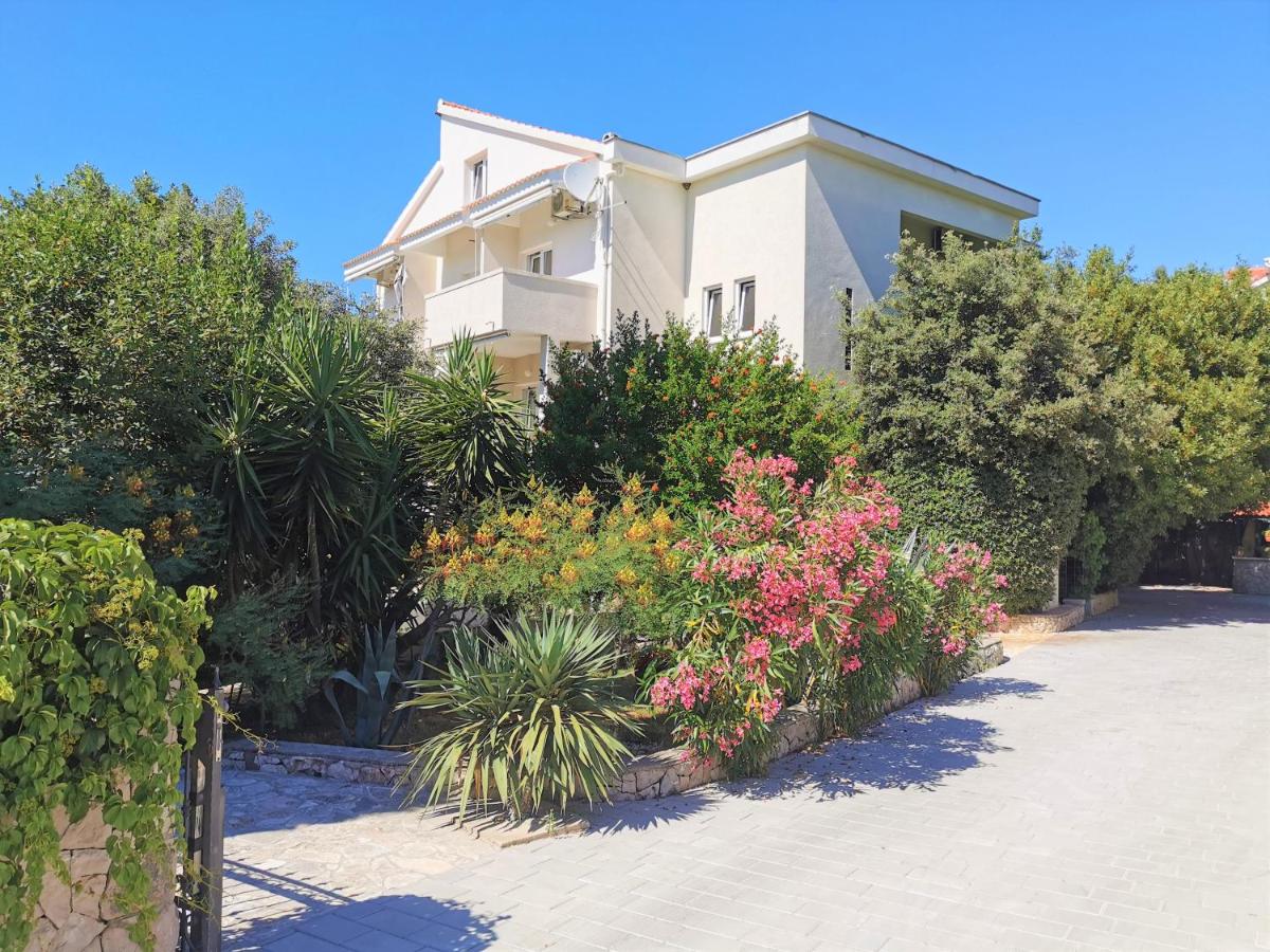 Lenka Apartments I - B&B