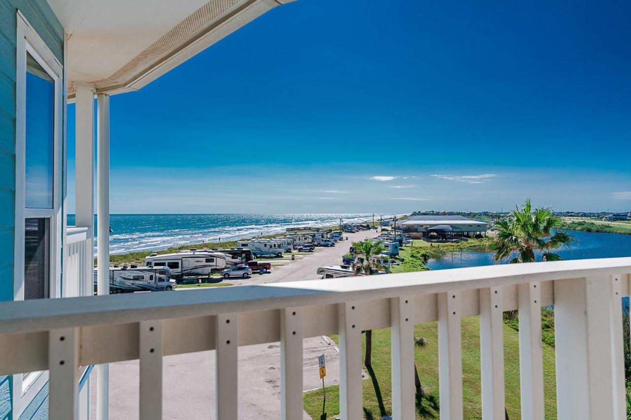 Beautiful Seascape Condo with Great Views of the Gulf - Bed and Breakfast Galveston