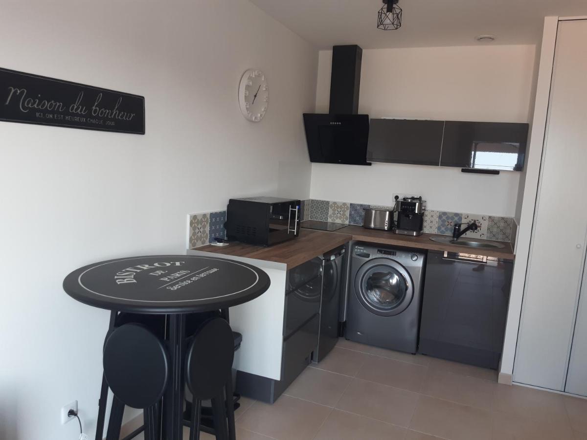 Studio les pieds dans l'eau vue sur mer - B&B Linguizzetta