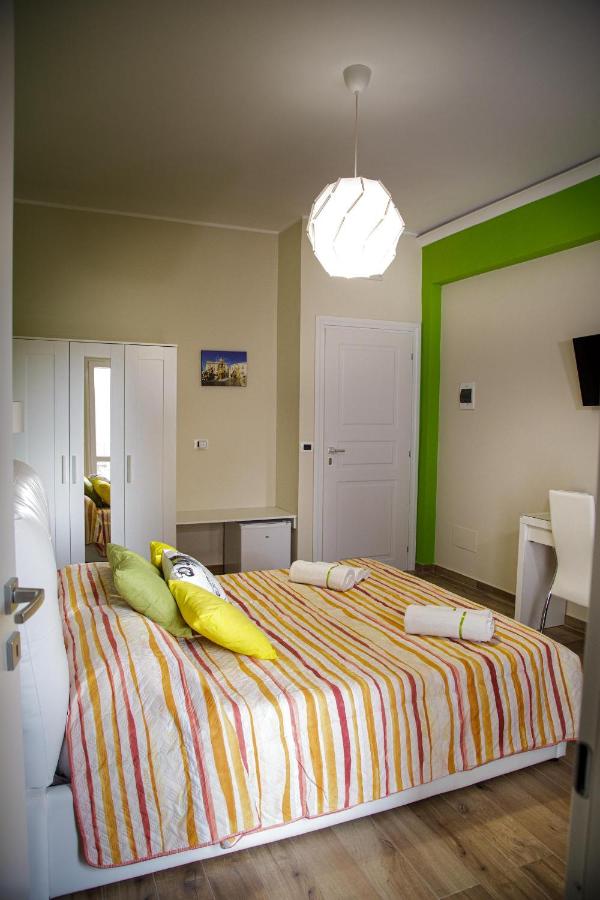 Doppelzimmer mit Balkon
