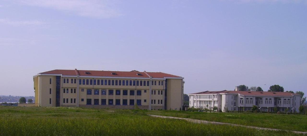Apartament Butterfly Mamaia Intrare - B&B