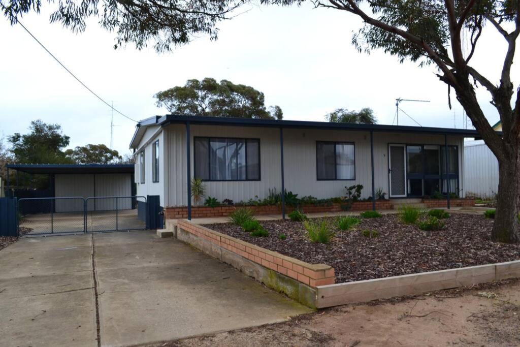 B&B Moonta Bay - Ocean Breeze - Bed and Breakfast Moonta Bay