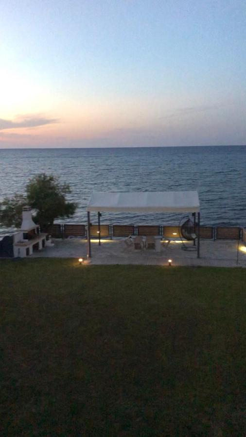 Venetico Beachfront Apartments & Suites - 2 Bedroom Apartment - B&B Argási