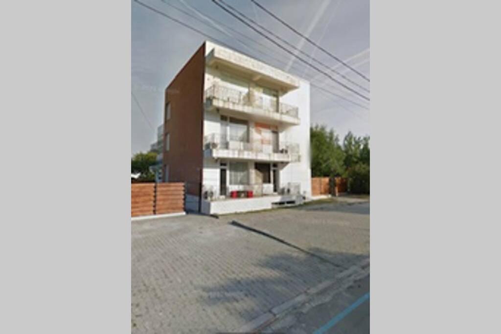 LARGE STUDIO ,GARSONIERĂ , FLAT WITH SEA VIEW in a RUSTIC ARIA - COSTINESTI - Ferienwohnung Costineşti