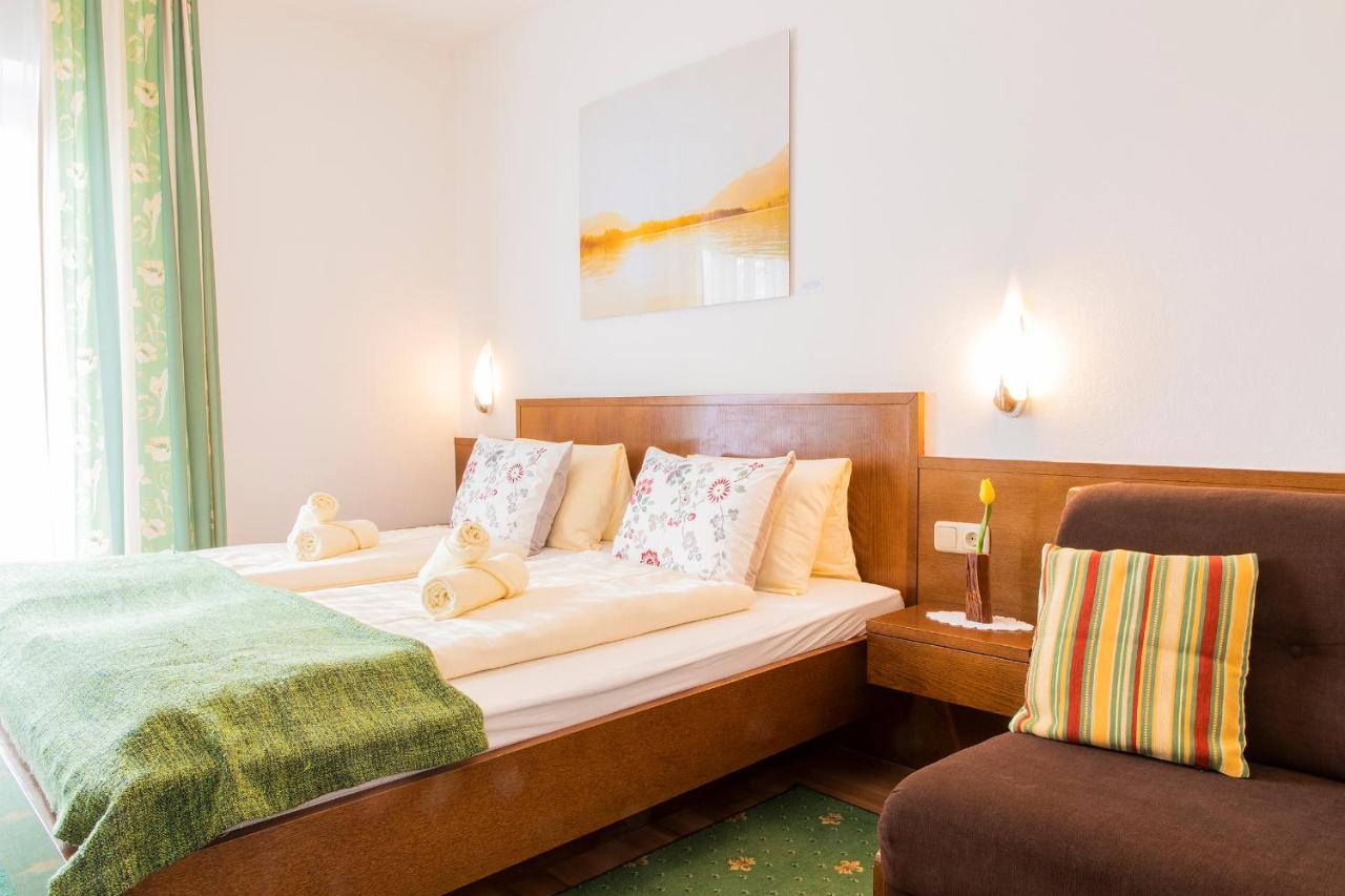Doppelzimmer mit Balkon