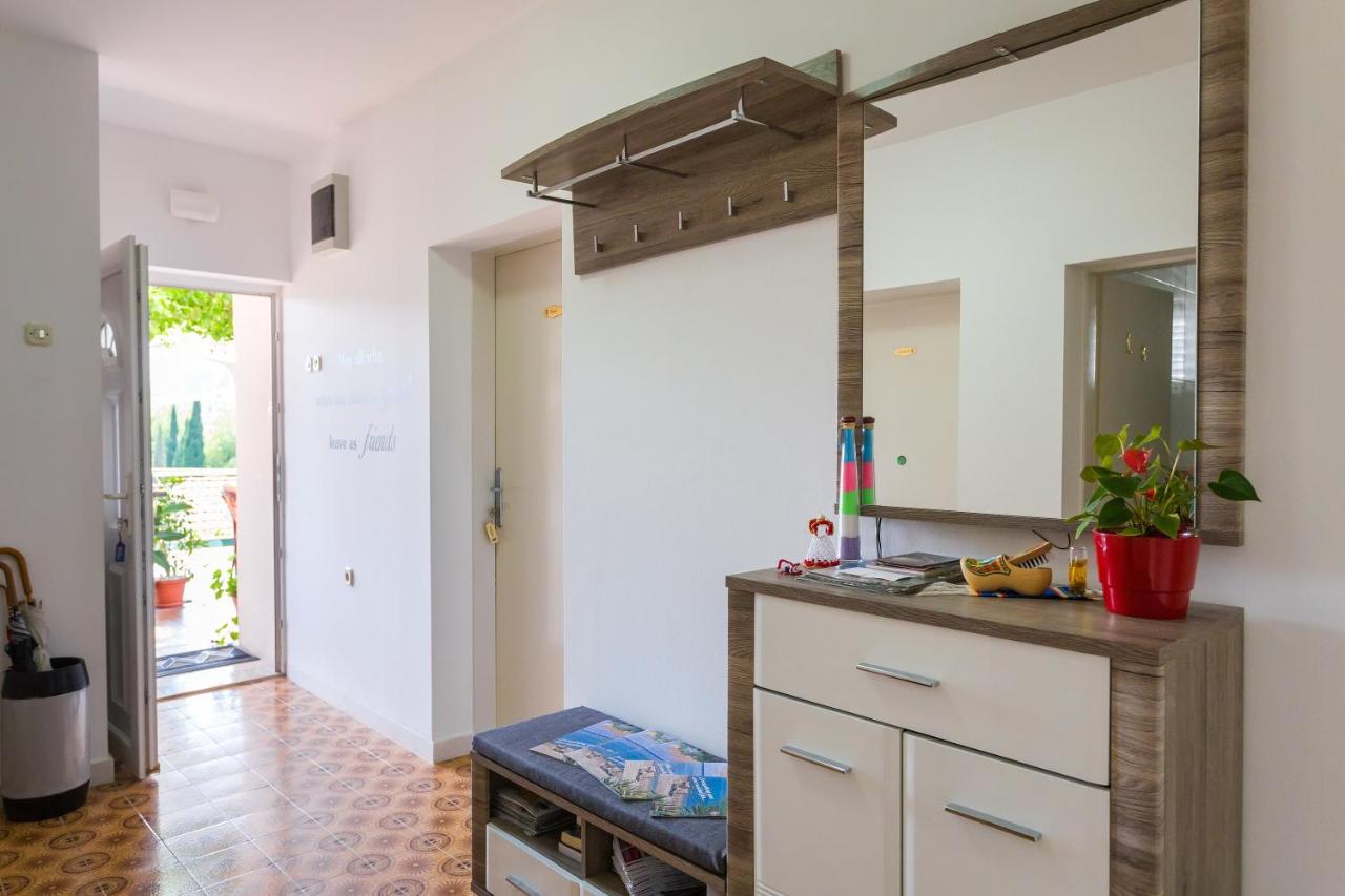 Studio apartment Boksic - Ferienwohnung Mlini