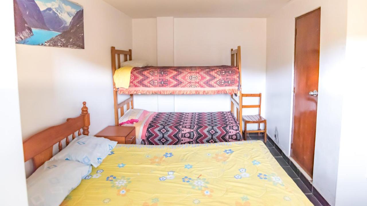 Familienzimmer mit Doppelbett