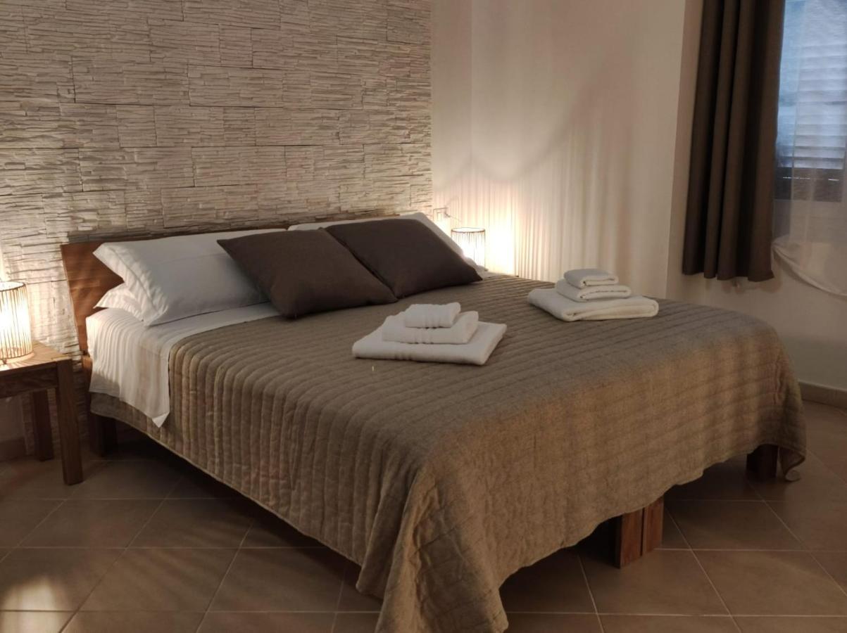 Large Double or Twin Room