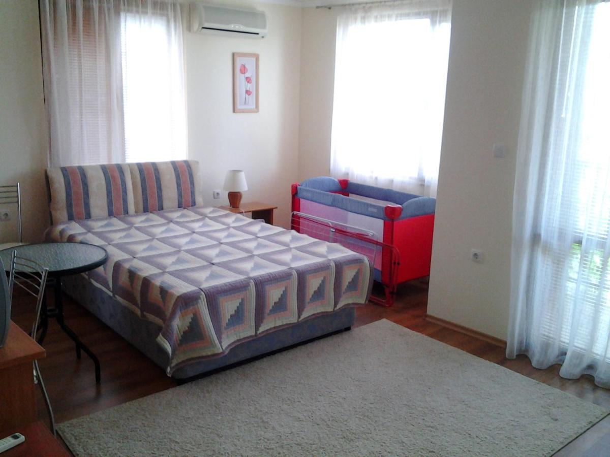 Villa de 3 dormitorios con balcón