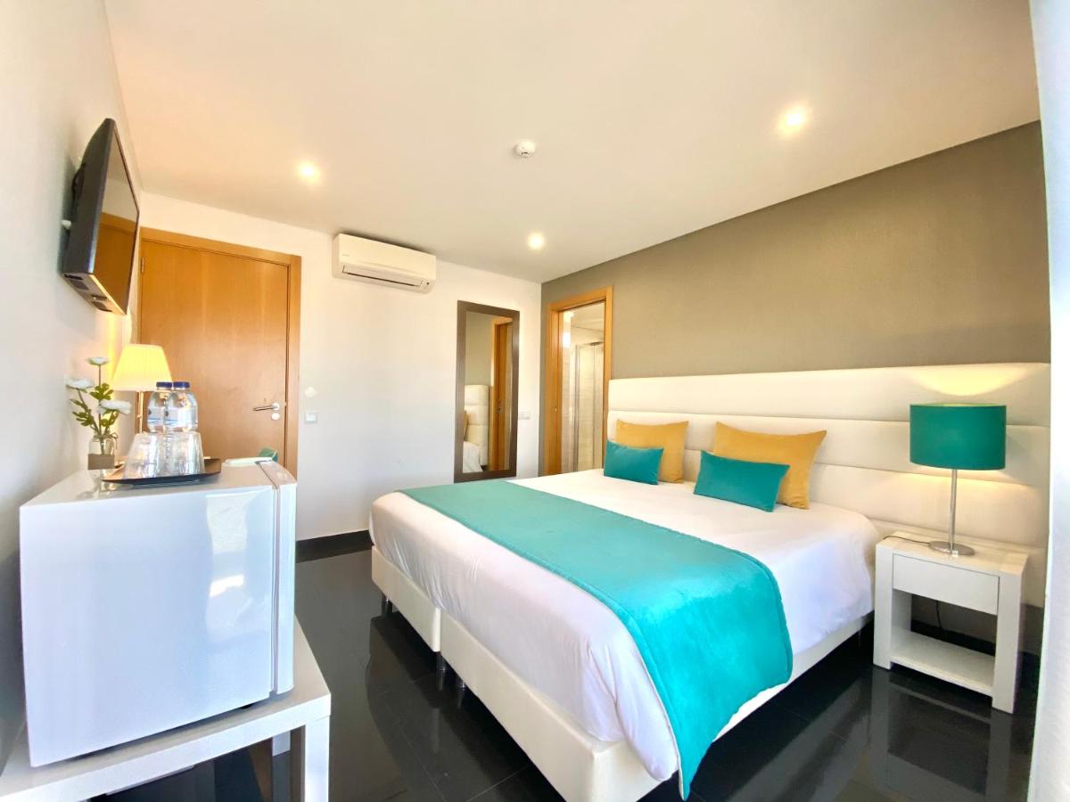 Double Room with Balcony and Sea View