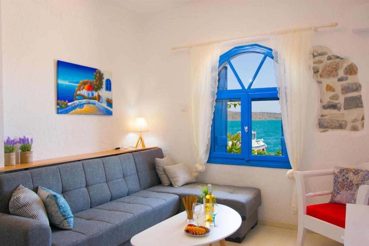 B&B Elounda - Eleftheria Sea Side Traditional House - Bed and Breakfast Elounda