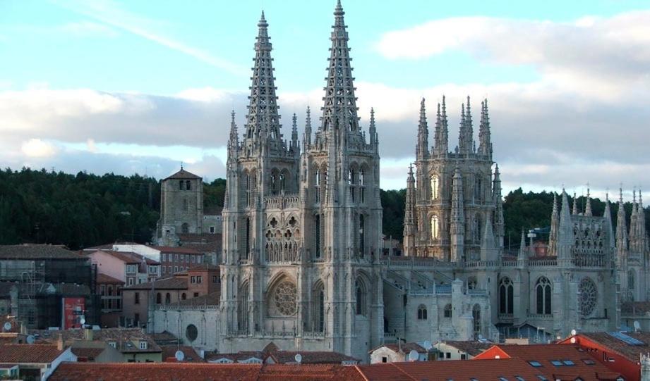 Cardenal Segura - Rozando la Catedral- Centro Historico - B&B
