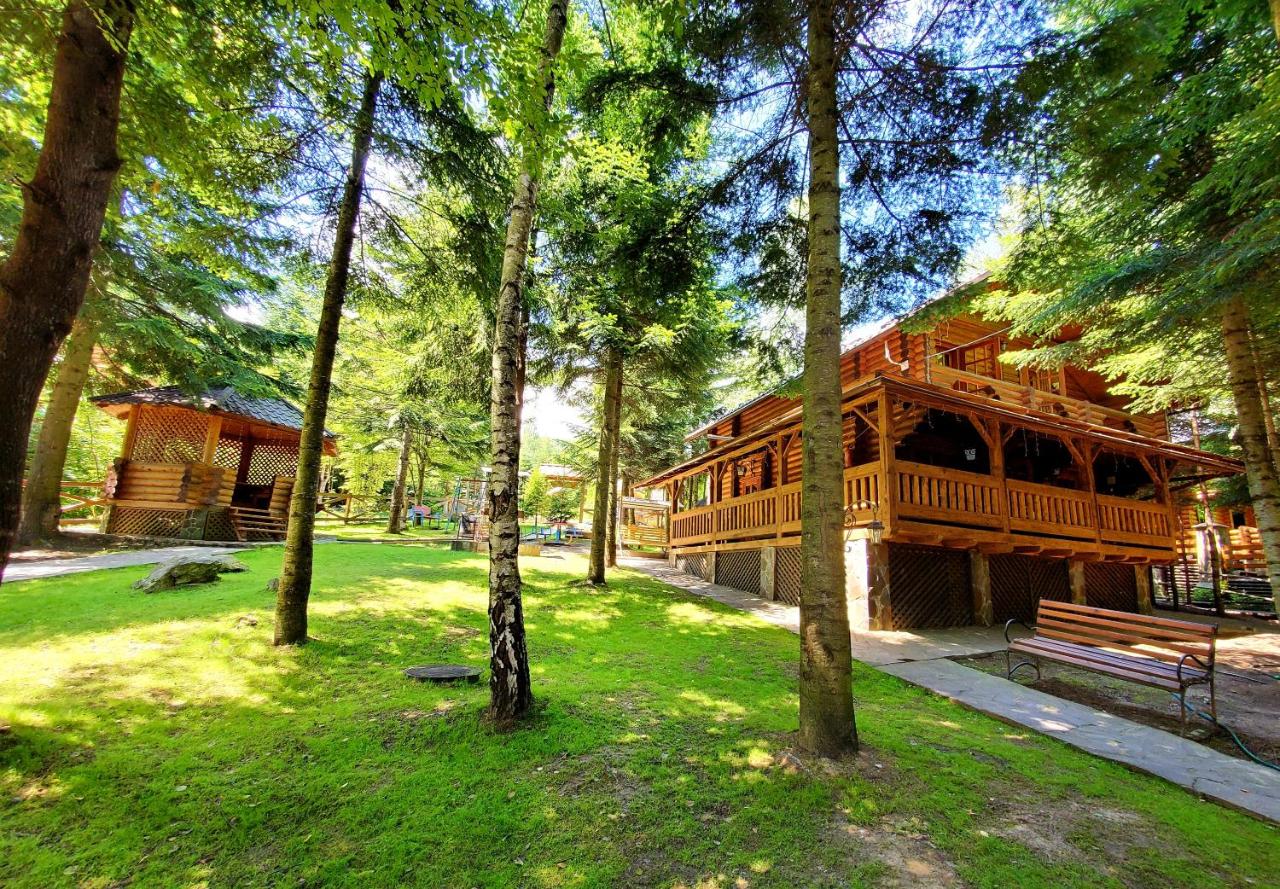 Gostynniy Dvir Коттеджи - Bed and Breakfast