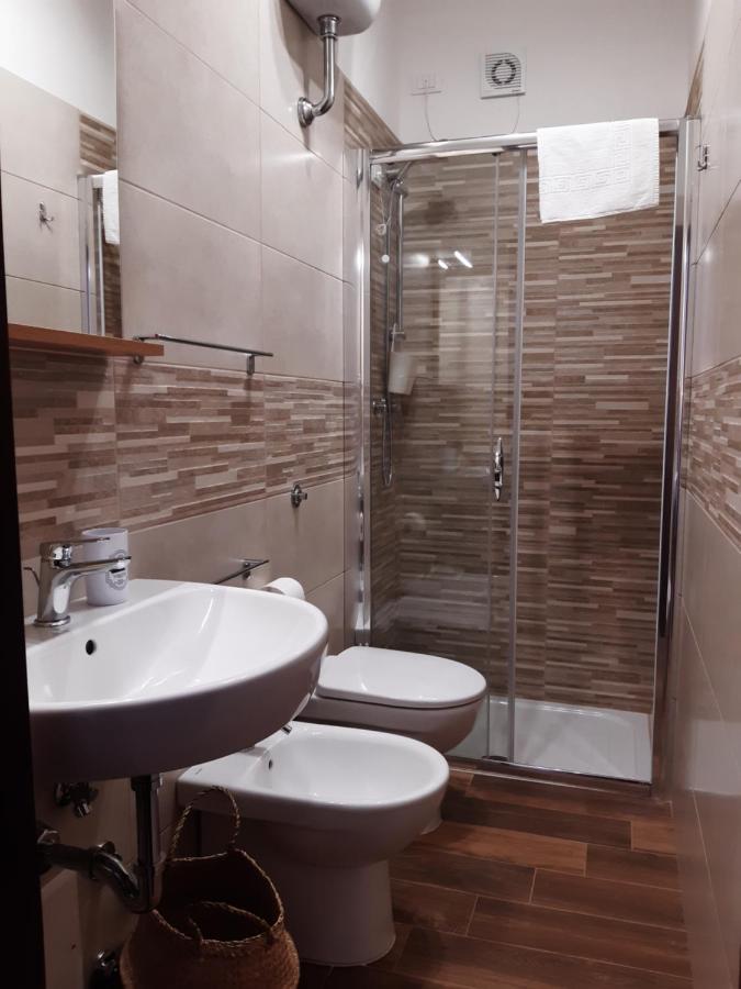 Casa "Paolo e Francesca" Monolocali - B&B Scilla