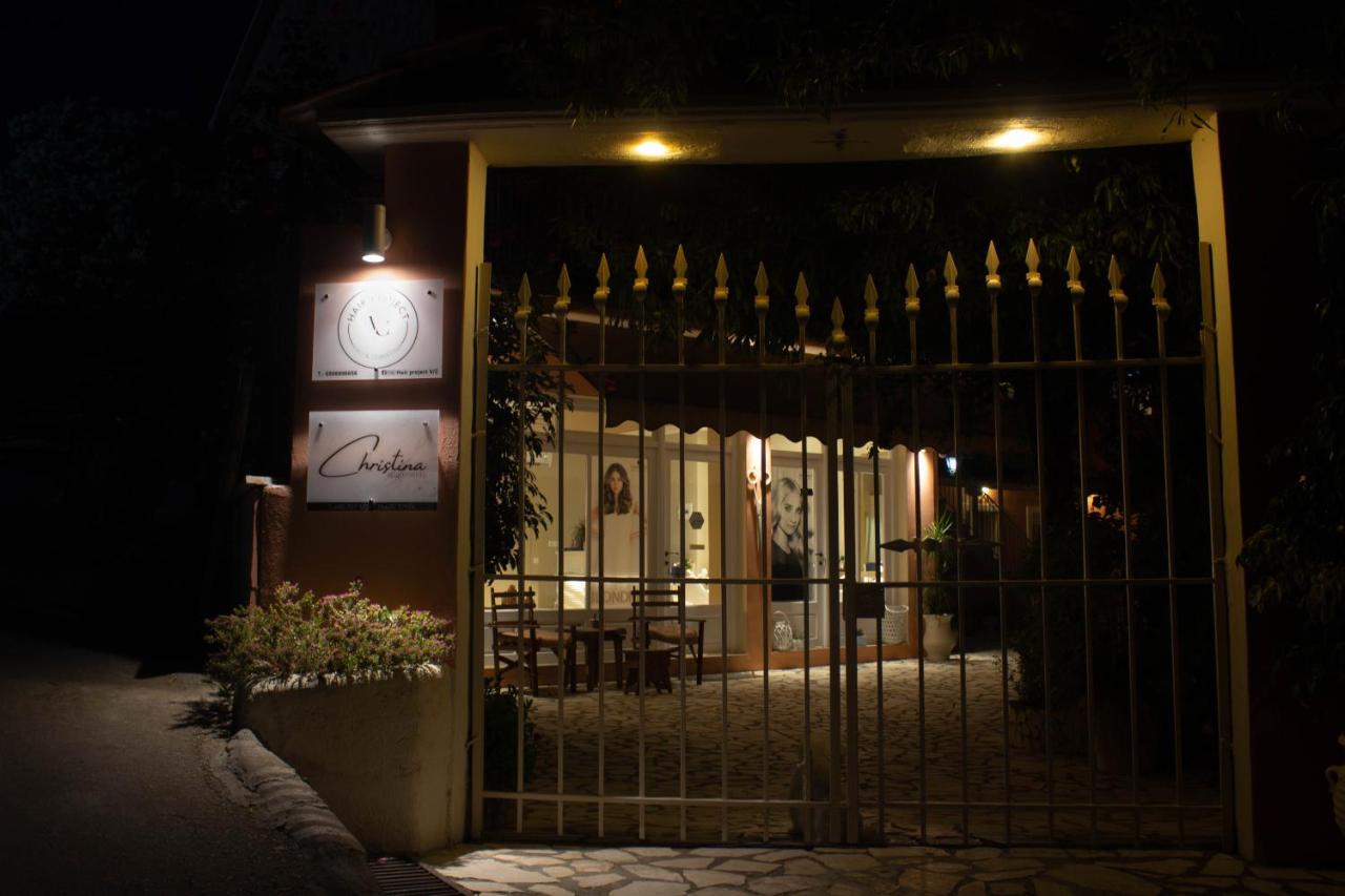 Cristina Apartments - B&B