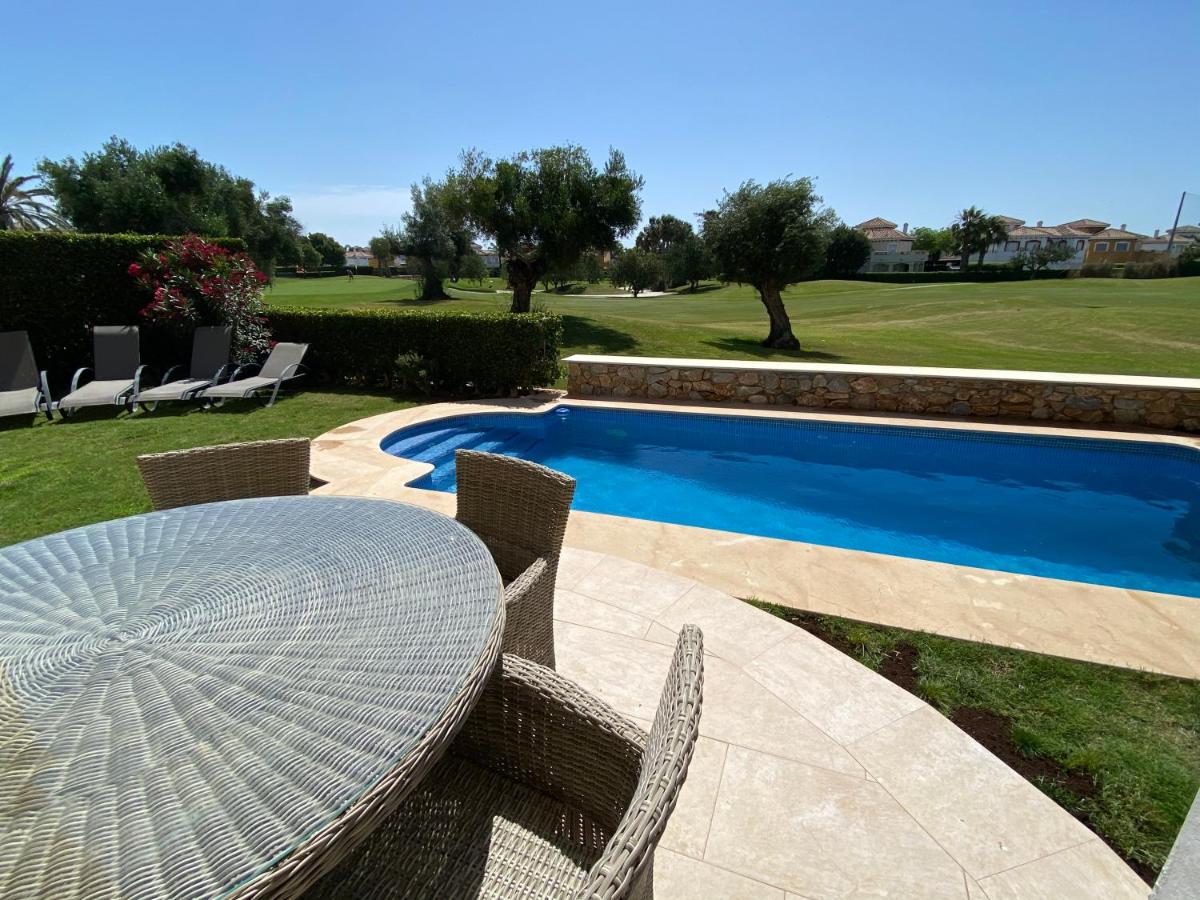 B&B Torre Pacheco - Mar Menor Golf Villa - Frontline Detached - Heated Pool - Bed and Breakfast Torre Pacheco