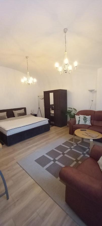 LUNA - B&B