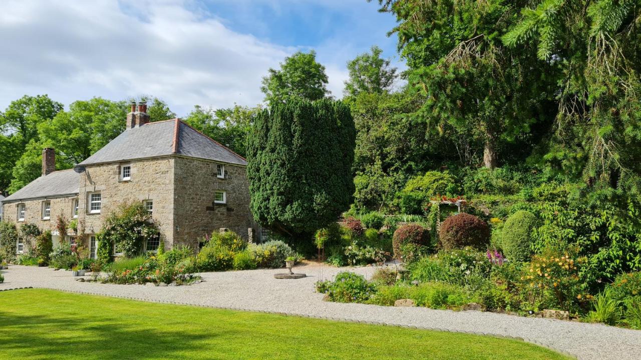 The Hideaway at Tregoose Old Mill - Bed and Breakfast
