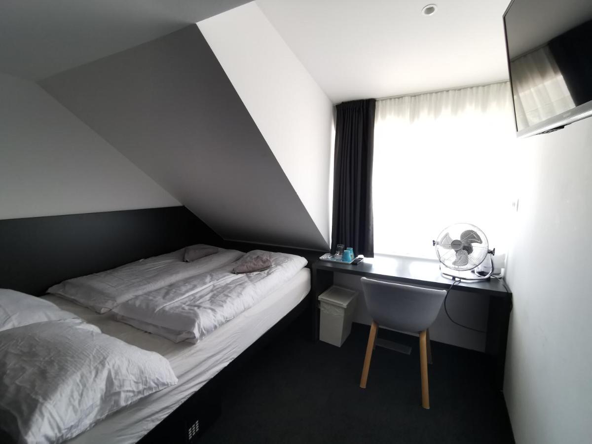 Single Room with Castle View
