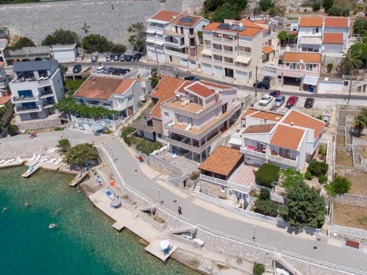 Apartments Knežević - B&B