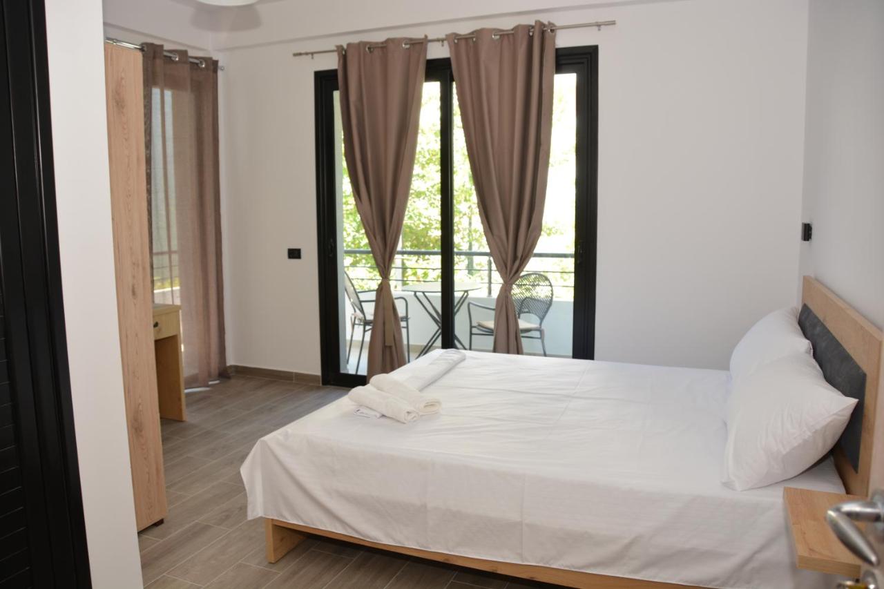 B&B Vlorë - Lungomare private rooms - Bed and Breakfast Vlorë