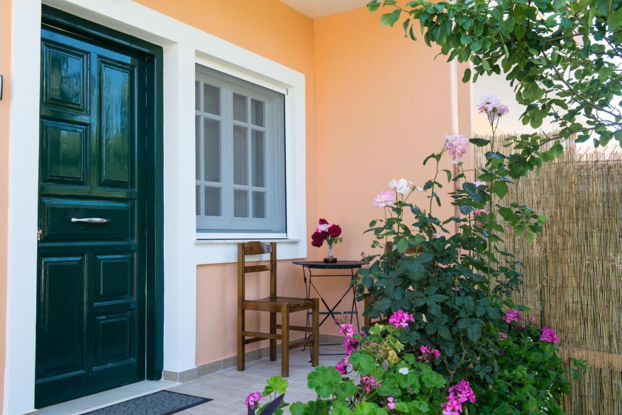 Zoe Boutique Apartment - B&B Acharávi