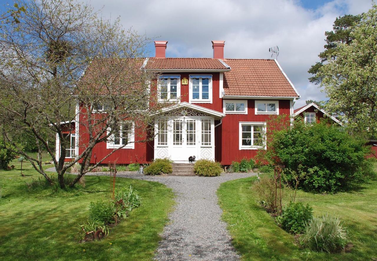 B&B Skillingaryd - Villa Vilan - Countryside Lodging - Bed and Breakfast Skillingaryd