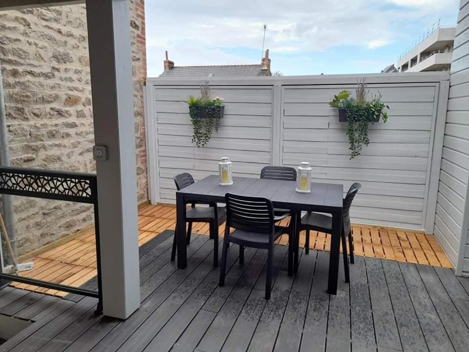 B&B Dinard - Appartement TI BIHAN de 55 m2 avec terrasse - Bed and Breakfast Dinard