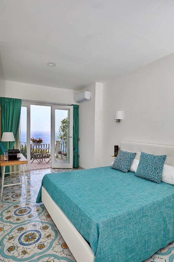 Deluxe Double Room with Sea View