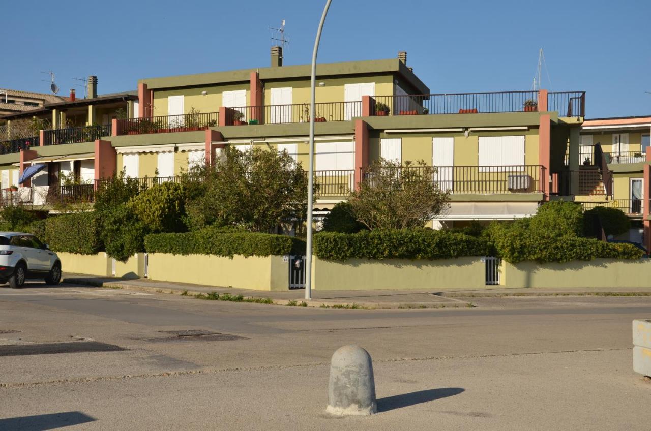 FANTASTIC SARDINIA VILLETTE CON GIARDINO Fronte Mare Fertilia FAHO-GAV01-GAV02 - B&B