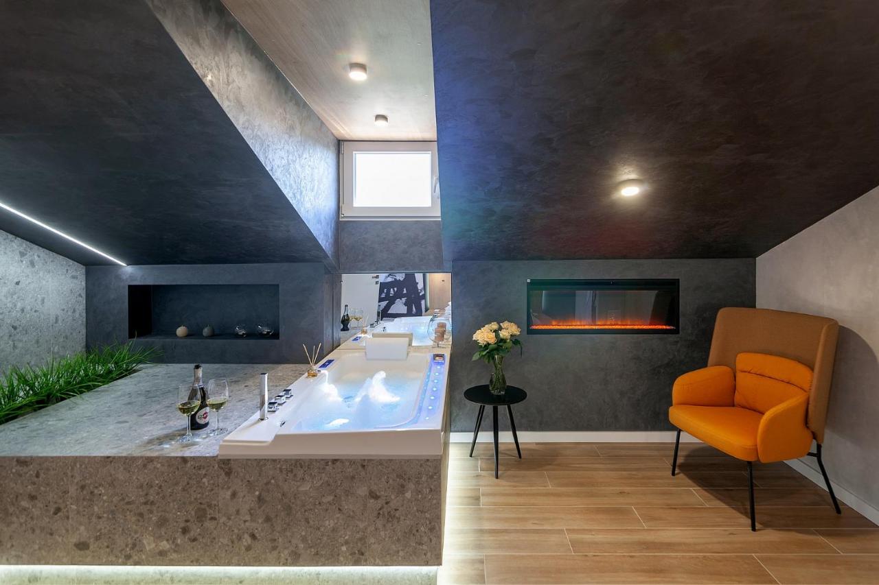 Royal VIP jacuzzi Apart - B&B Leopoli