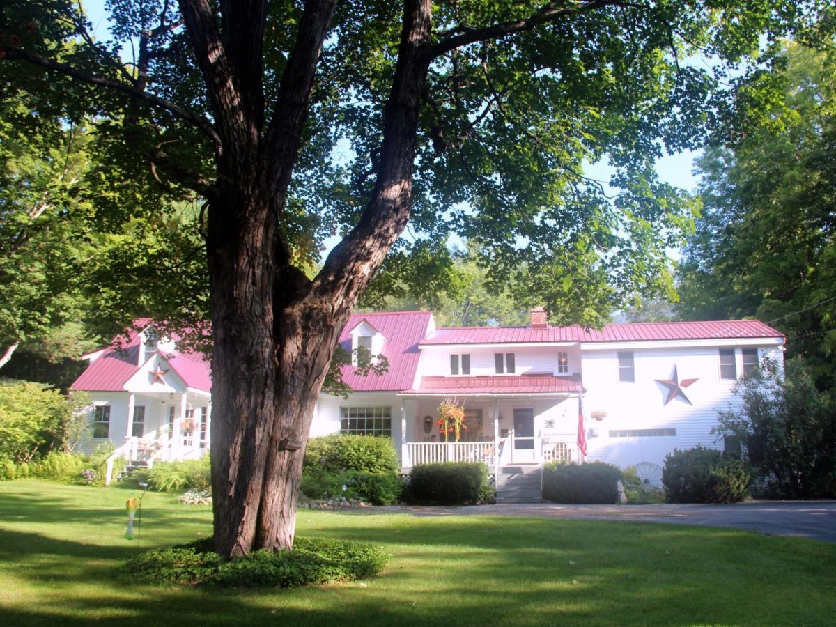 B&B North Conway - Buttonwood Inn on Mount Surprise - Bed and Breakfast North Conway