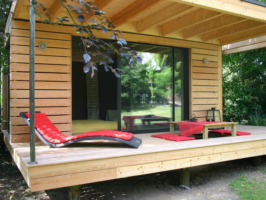 Deluxe Bungalow met Uitzicht op de Tuin