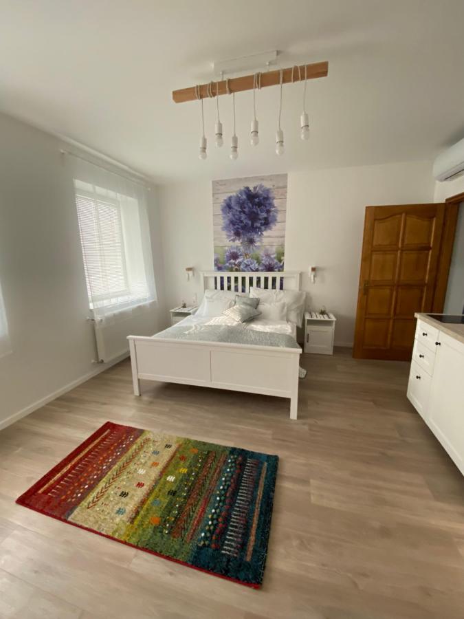 Queen Room - Disability Access