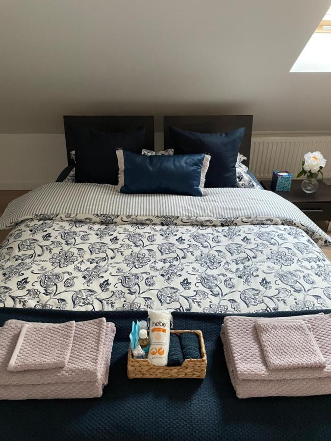 Chambre Double avec Salle de Bains Commune
