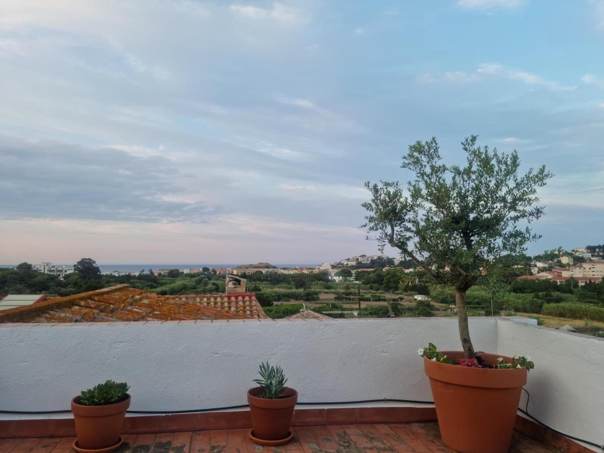 Amb encant i estil Mediterrani en zona tranquilla de Llançà i amb terrassa - Ferienwohnung Llançà