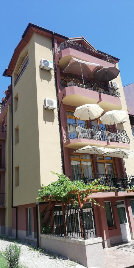 B&B Sozopol - Guest House ARES - Bed and Breakfast Sozopol