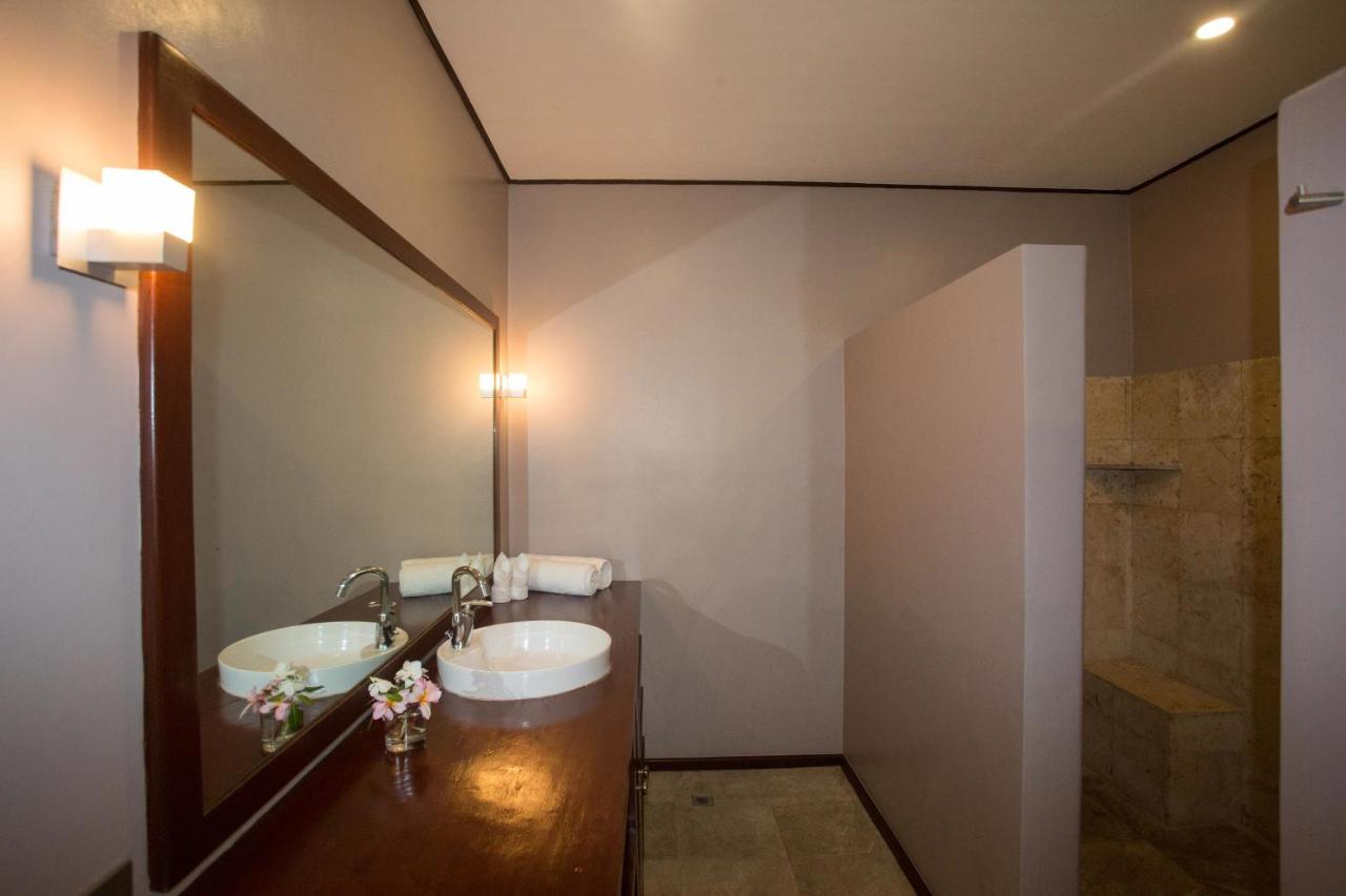 Yapak Villa