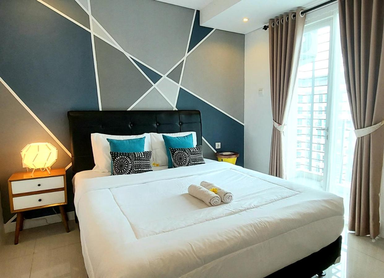 B&B Jakarta - Woodland Park Residence-Relaxed and Friendly - Bed and Breakfast Jakarta