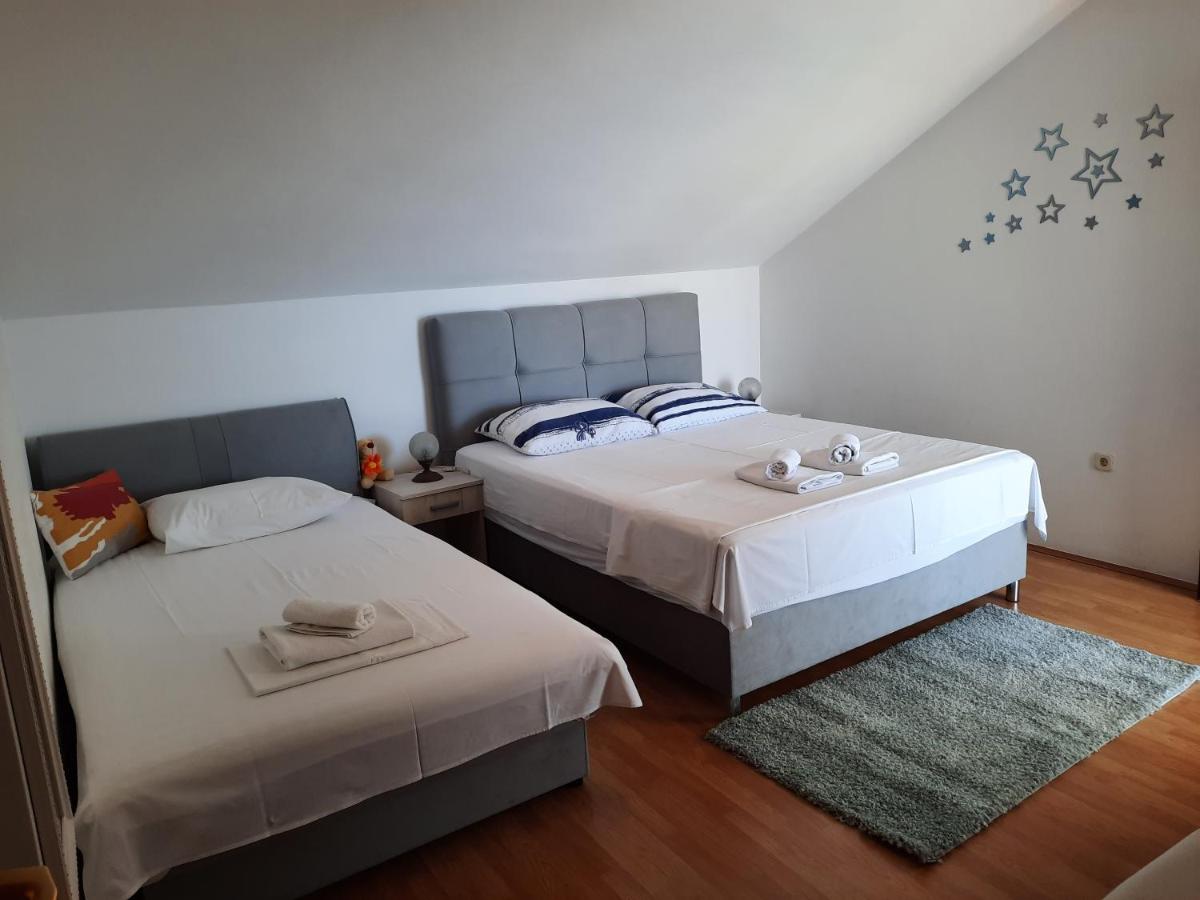 Two-Bedroom Apartment with Balcony (5 Adults)